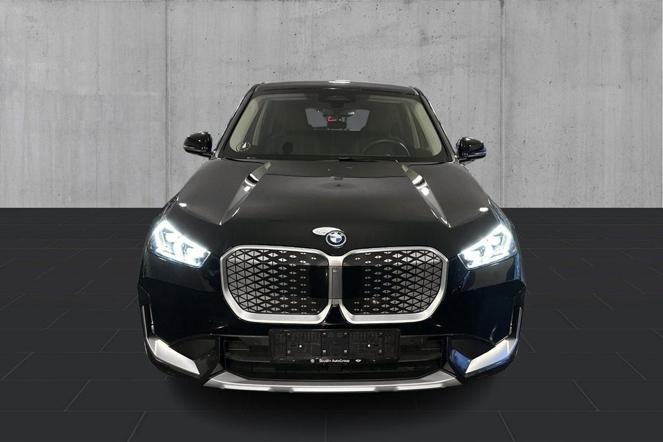 BMW iX1 eDrive20 X-Line 5d
