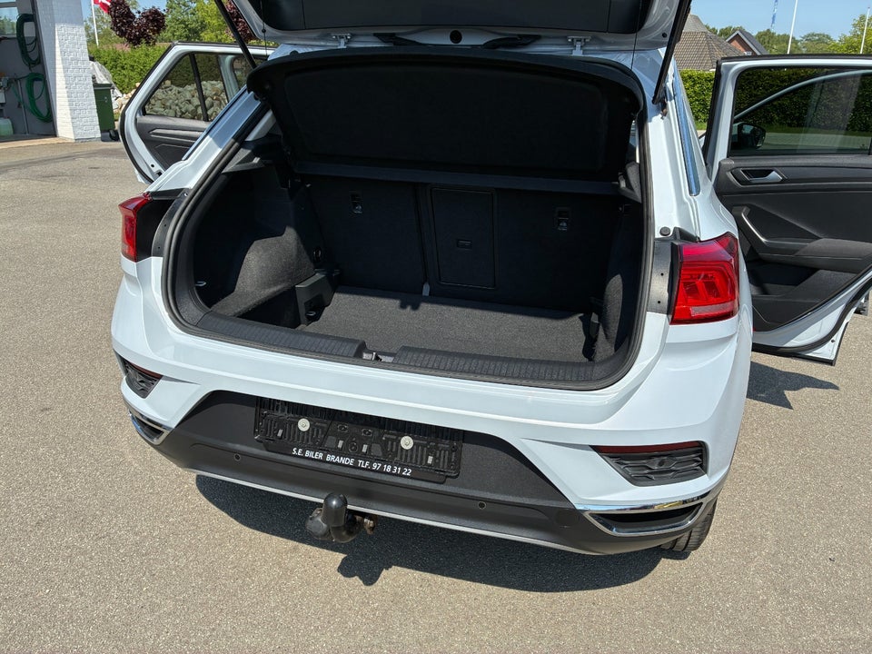 VW T-Roc 1,0 TSi 115 Style 5d