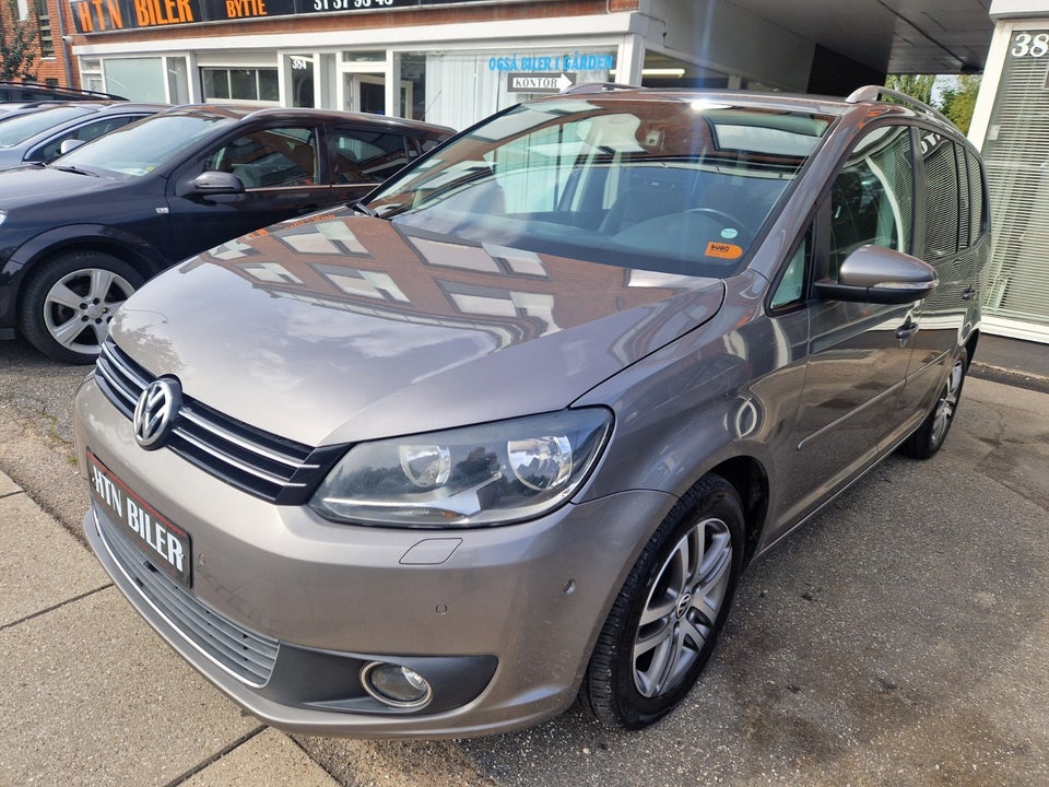 VW Touran 1,6 TDi 105 Trendline DSG 7prs 5d