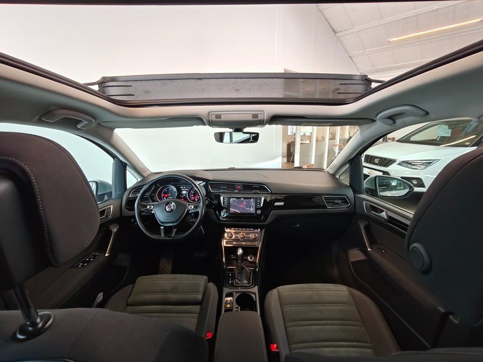 VW Touran 2,0 TDi 150 Highline DSG 7prs 5d