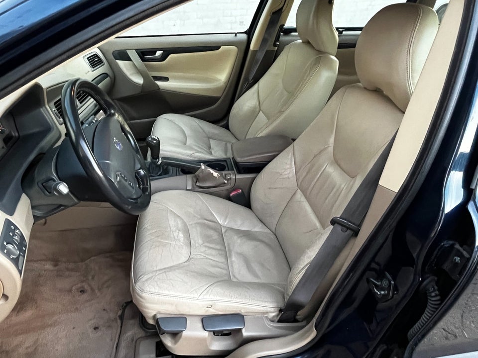 Volvo V70 2,4 20V 5d