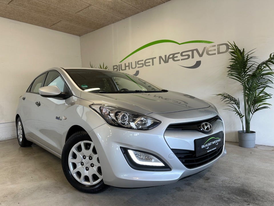 Hyundai i30 1,6 CRDi 110 Style Eco 5d