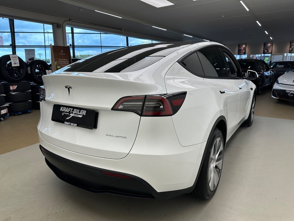 Tesla Model Y Long Range AWD 5d