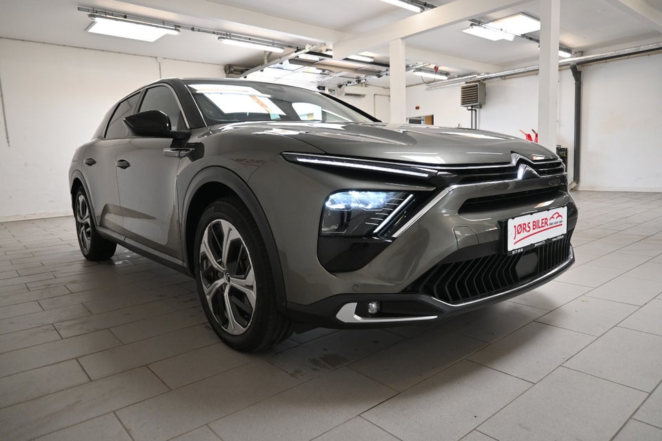 Citroën C5 X 1,6 Hybrid Concorde EAT8 5d