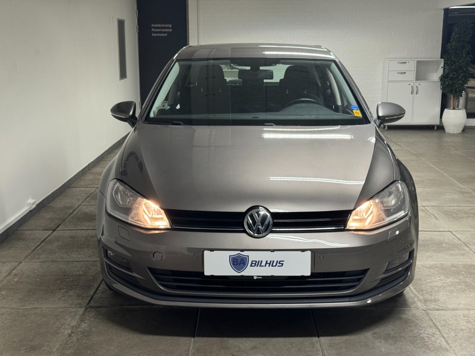 VW Golf VII 1,4 TSi 122 Comfortline BMT 5d