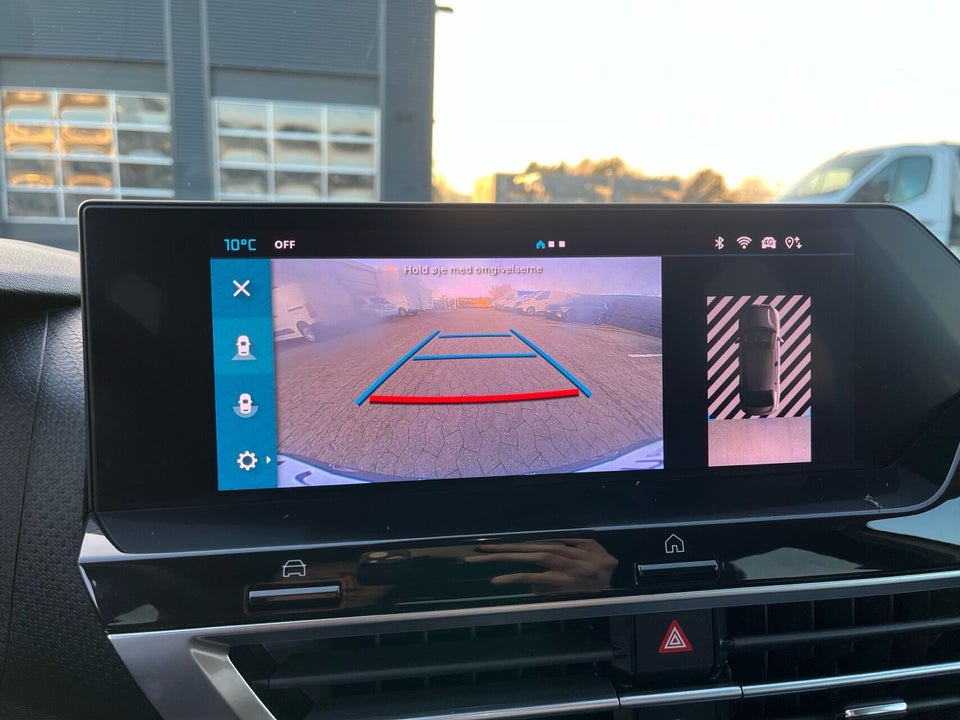 Citroën ë-C4 X 50 Shine 4d