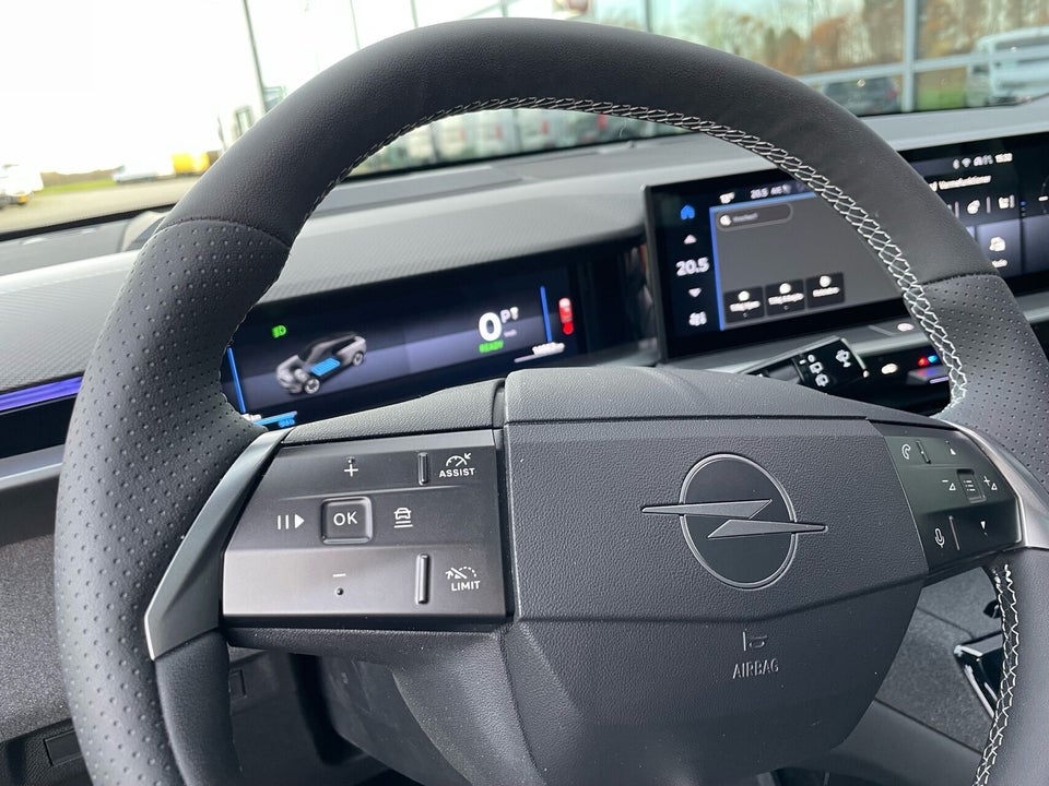 Opel Grandland-e 73 GS Sky 5d