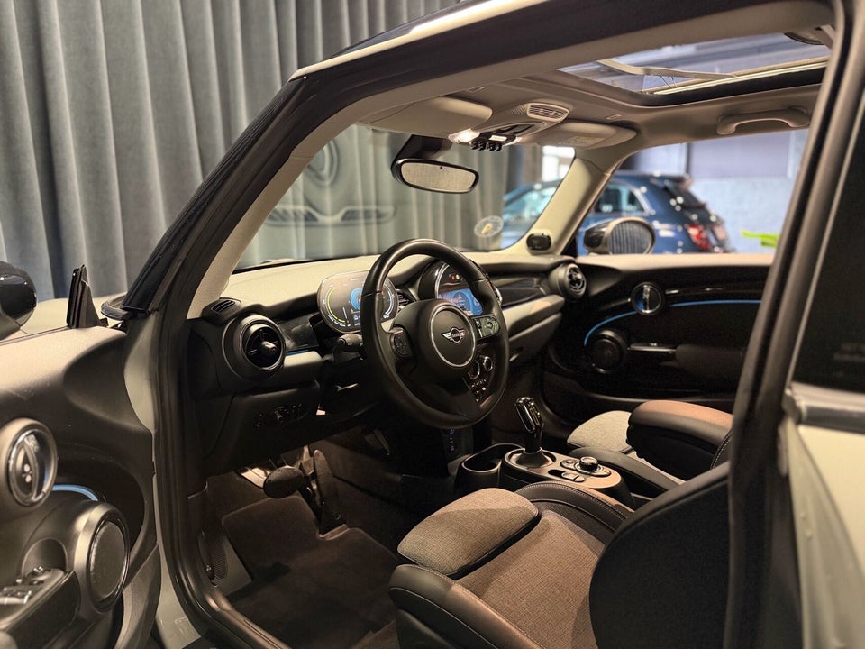 MINI Cooper SE Edition Premium Plus 3d