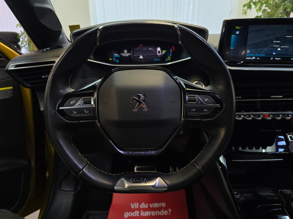 Peugeot e-208 50 GT 5d