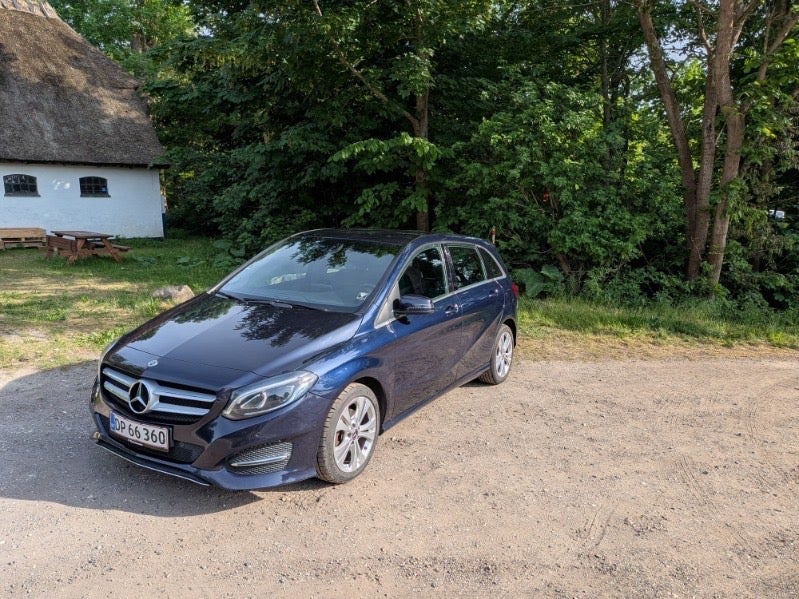 Mercedes B200 d 2,2 Business aut. 5d