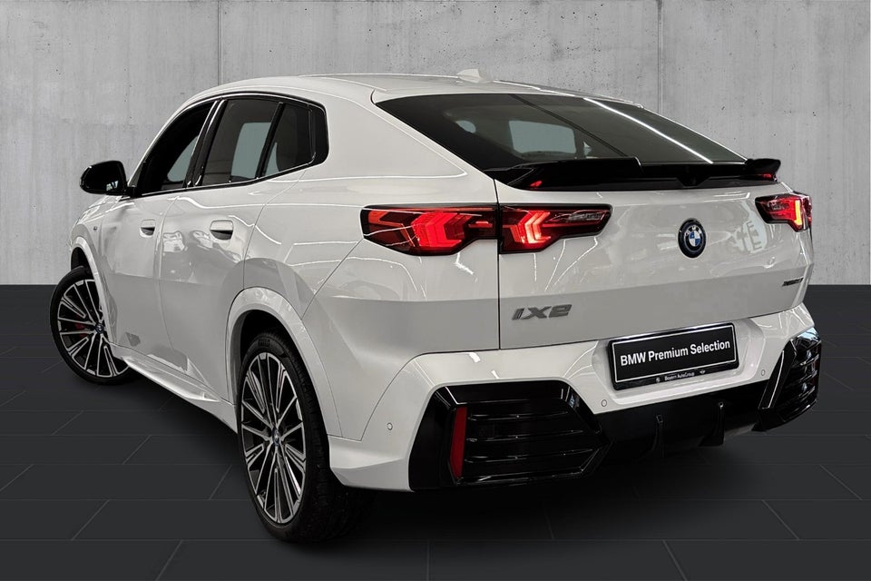 BMW iX2 xDrive30 M-Sport 5d