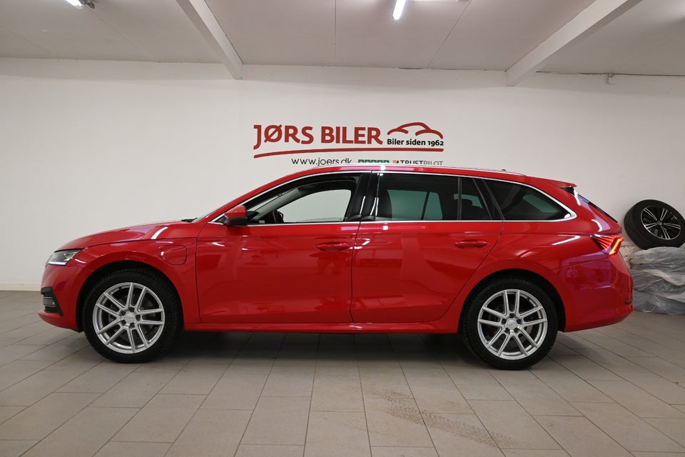 Skoda Octavia 1,4 TSi iV Plus Combi DSG 5d