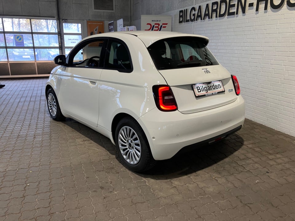 Fiat 500e 42 Icon 3d