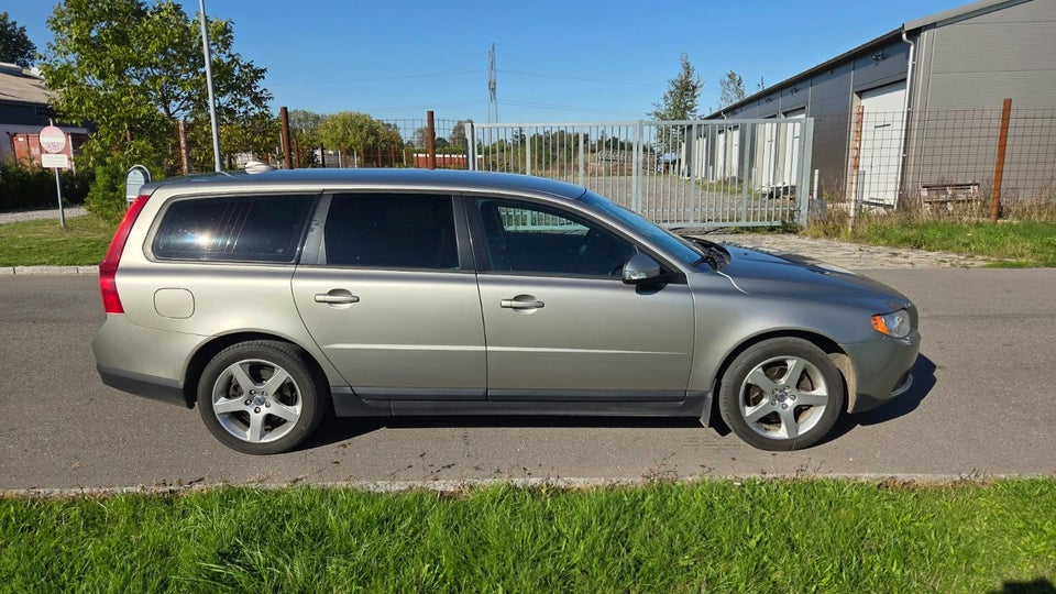 Volvo V70 2,0 D Momentum 5d