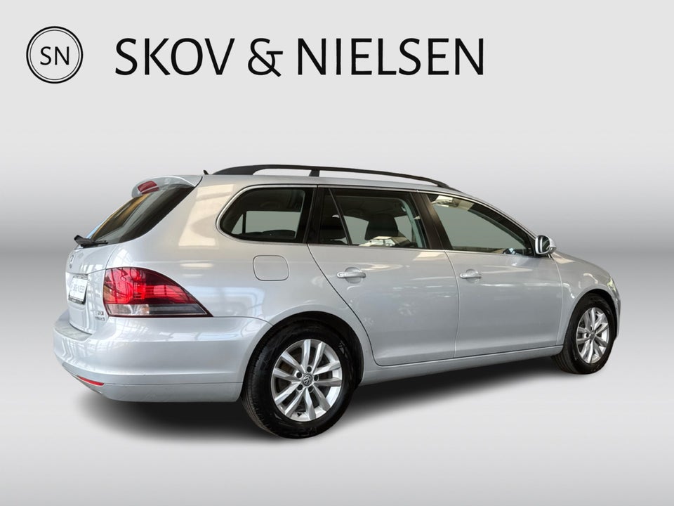 VW Golf VI 1,6 TDi 105 Comfortline Variant BMT 5d