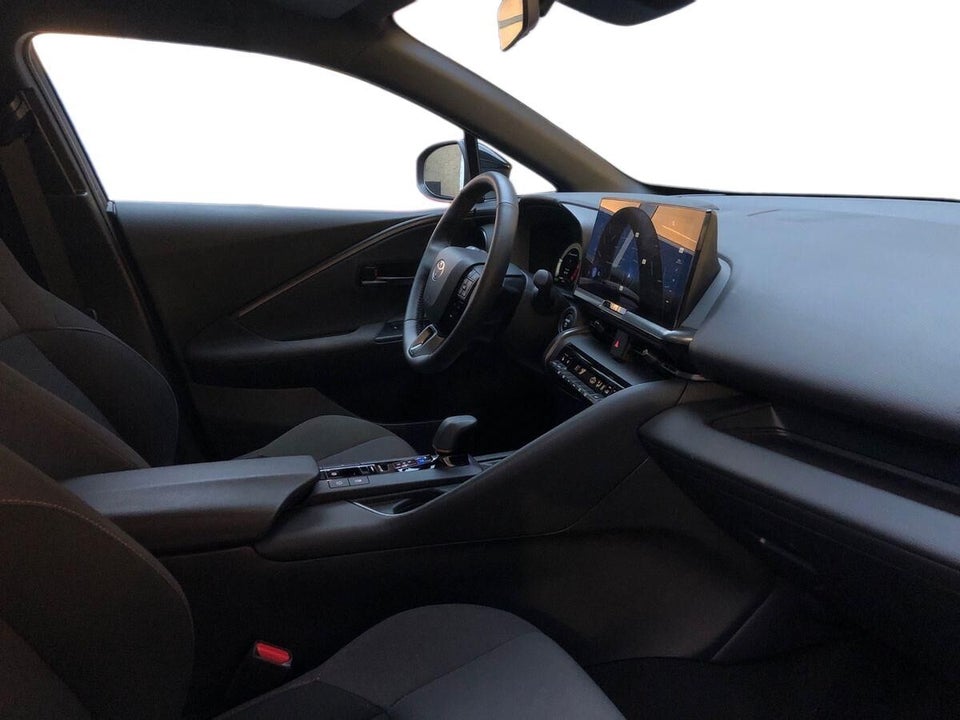 Toyota C-HR 1,8 Hybrid Style 5d