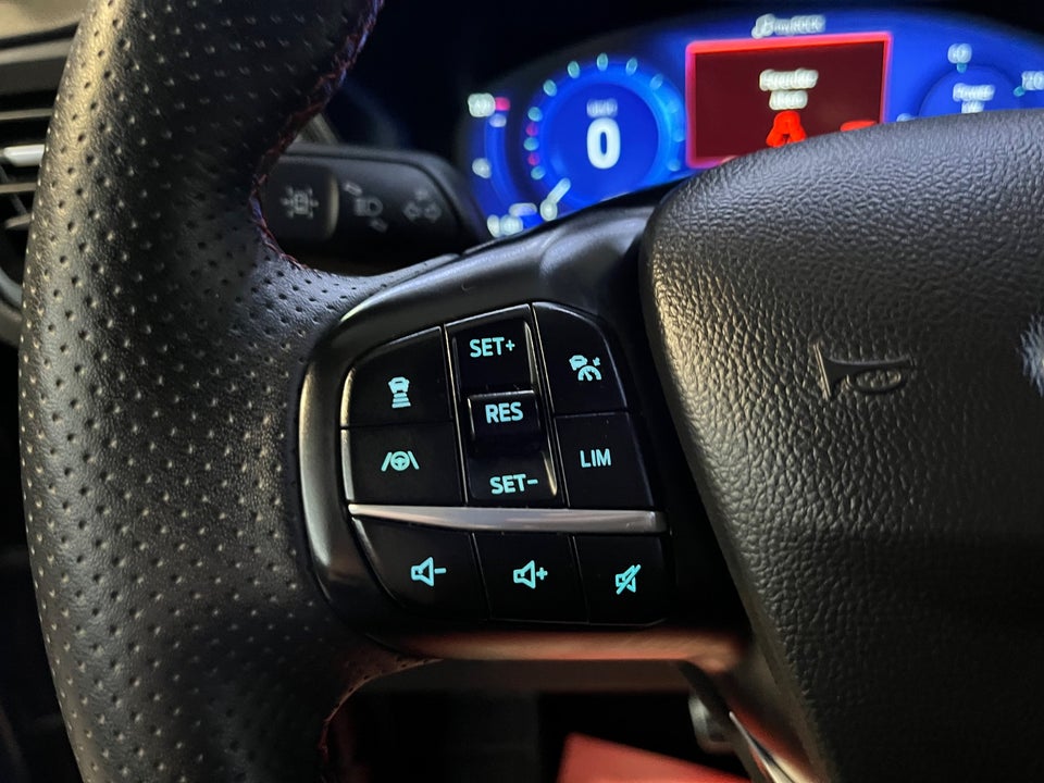 Ford Kuga 2,5 PHEV ST-Line X CVT 5d