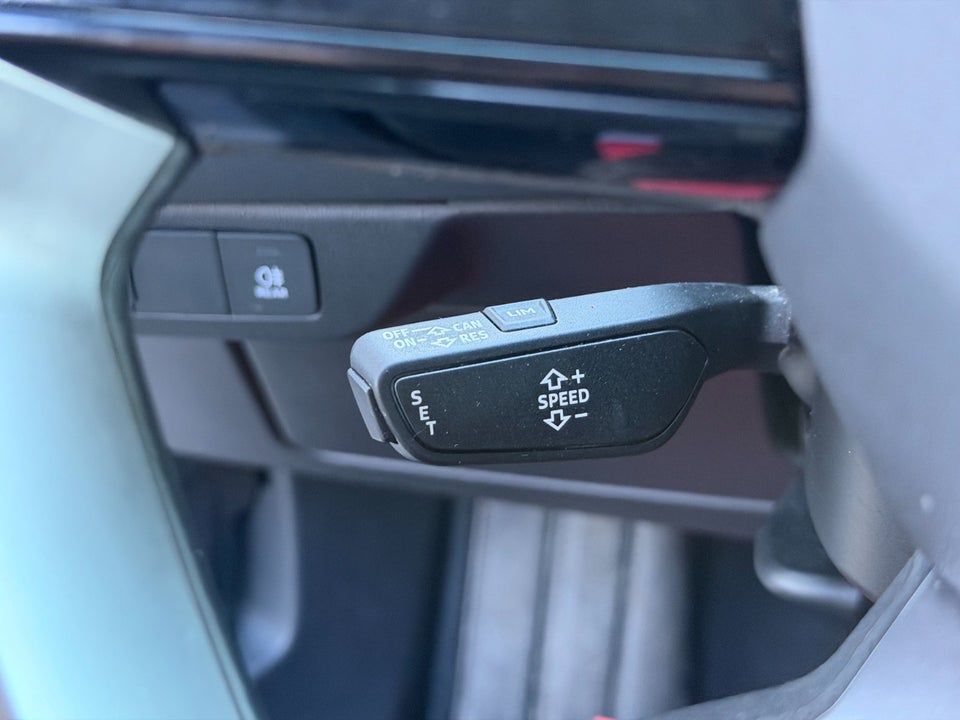 Audi Q4 e-tron 40 Advanced 5d