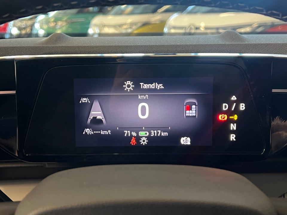 Ford Capri 77 Select Extended Range 5d