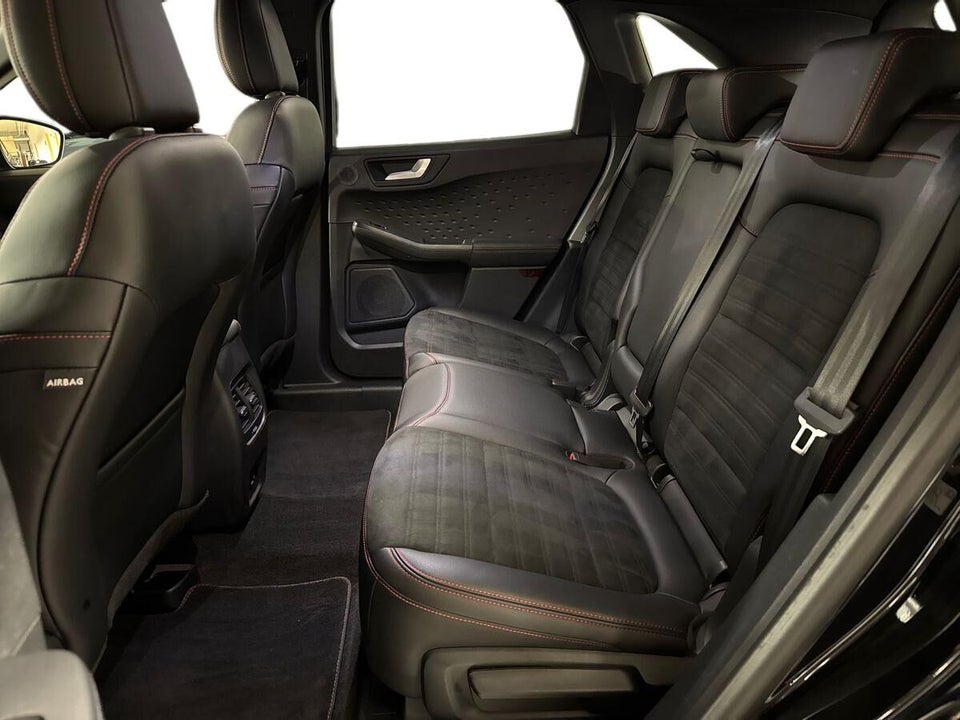 Ford Kuga 2,5 PHEV ST-Line X CVT 5d