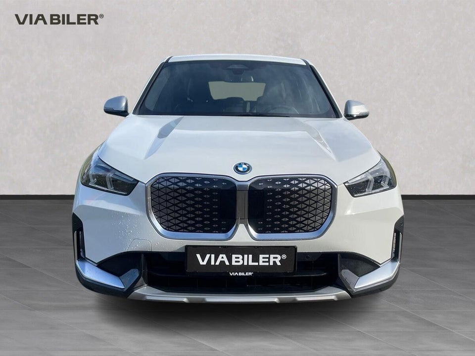 BMW iX1 eDrive20 X-Line 5d