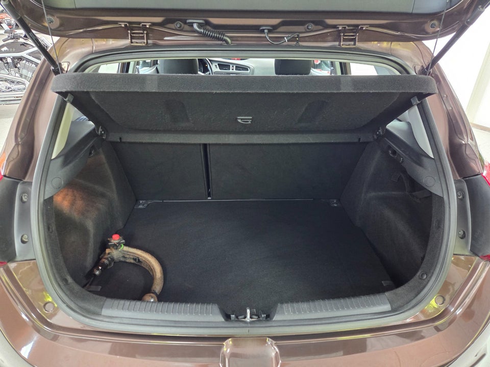 Kia Ceed 1,4 CVVT Active+ 5d