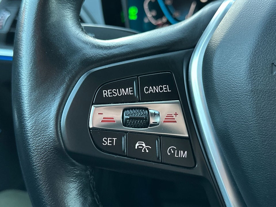 BMW 330e 2,0 Touring Sport Line aut. 5d