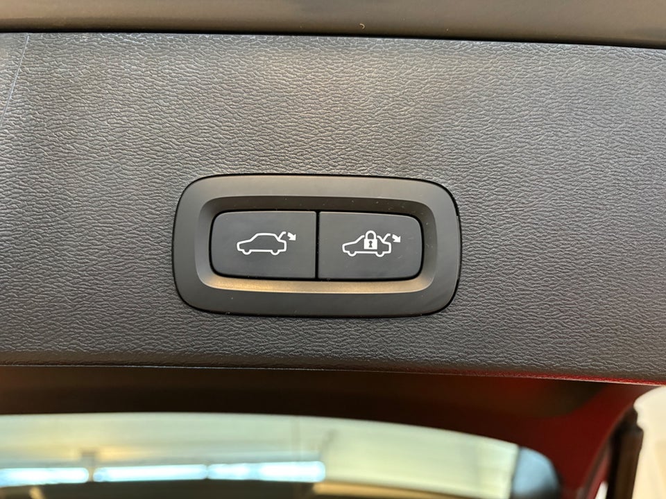 Volvo XC40 P6 ReCharge Core 5d