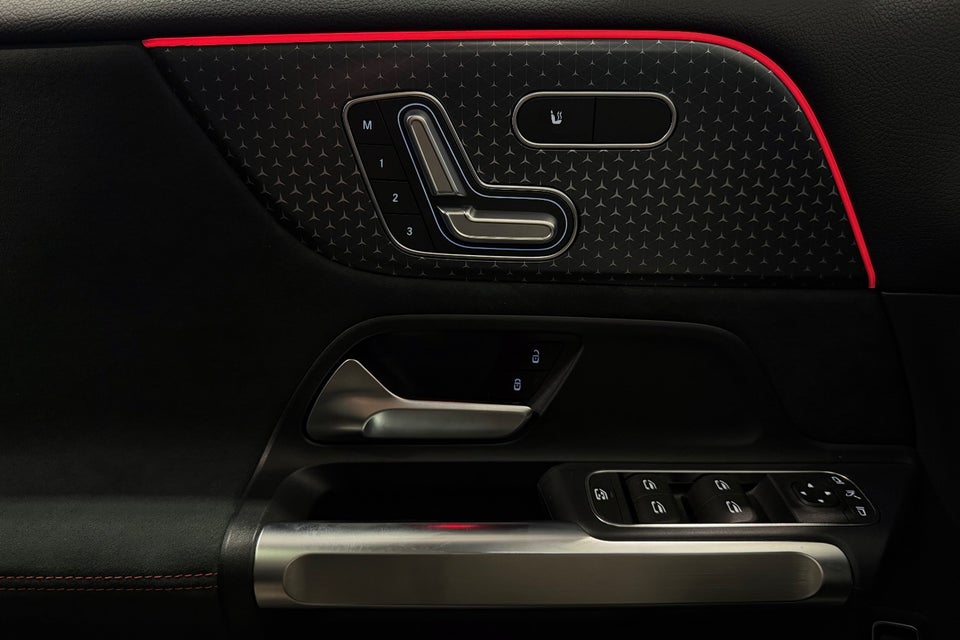 Mercedes EQB300 AMG Line 4Matic 5d