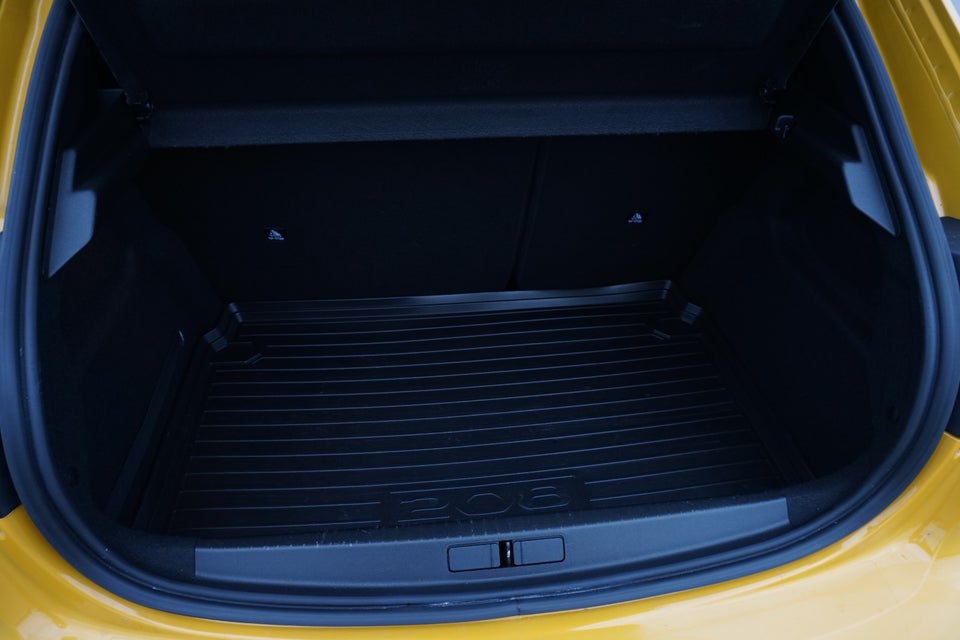 Peugeot 208 1,2 PureTech 100 Allure 5d