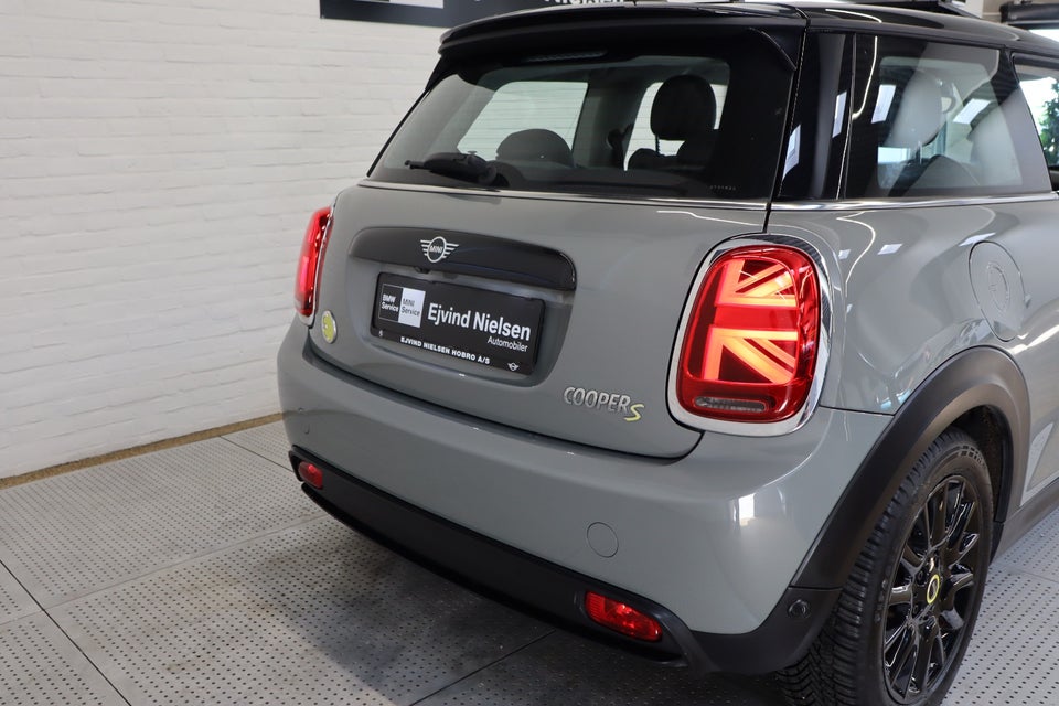 MINI Cooper SE Camden Edition 3d