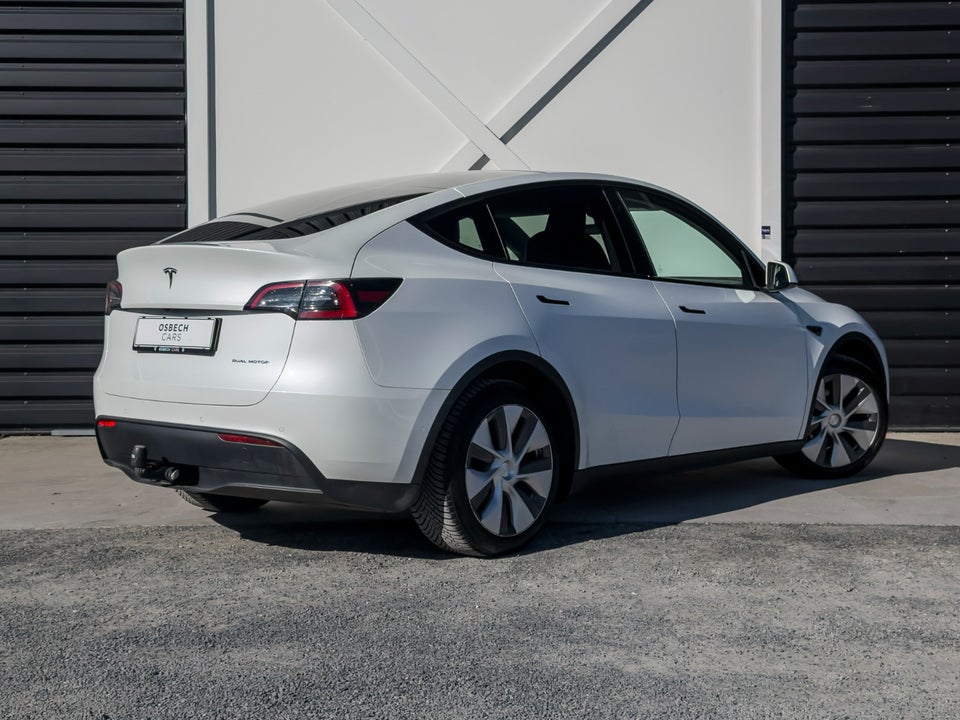 Tesla Model Y Long Range AWD 5d