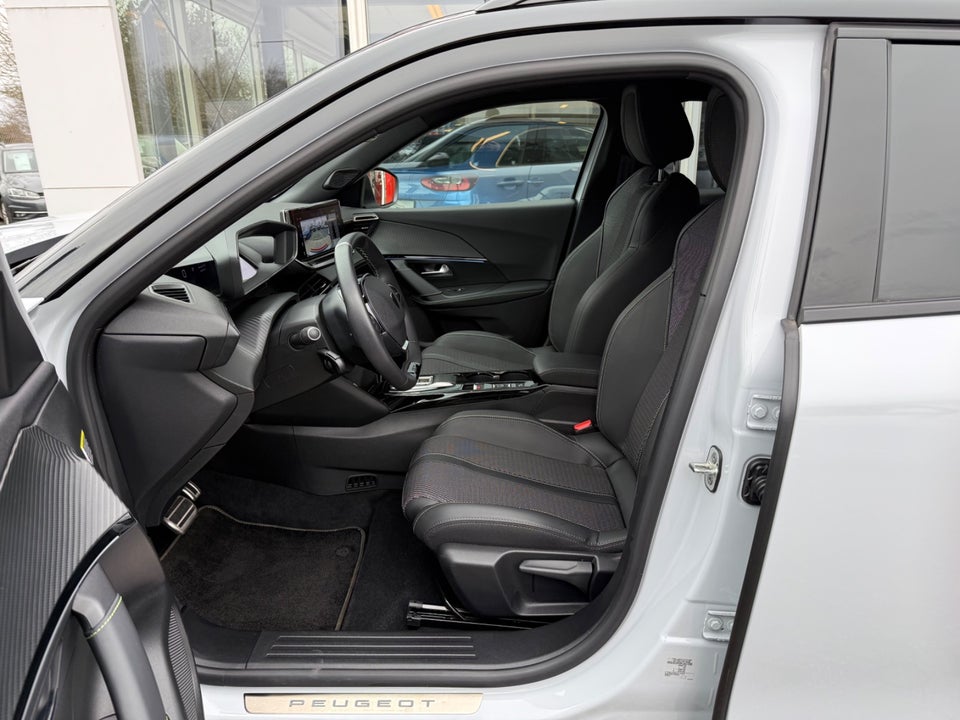 Peugeot e-2008 54 GT 5d