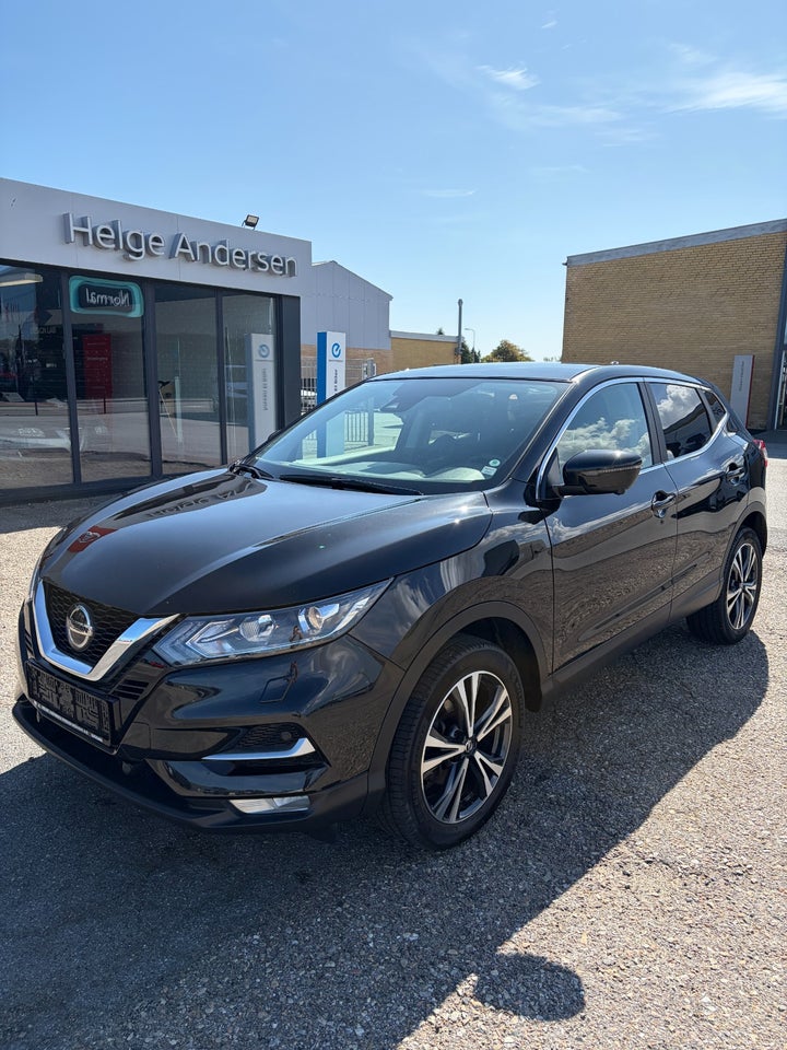 Nissan Qashqai 1,3 Dig-T 140 N-Connecta 5d