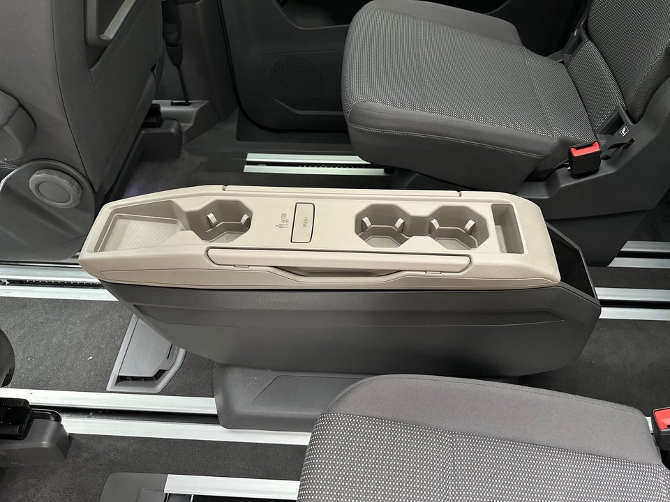 VW Multivan 1,4 eHybrid Style DSG kort