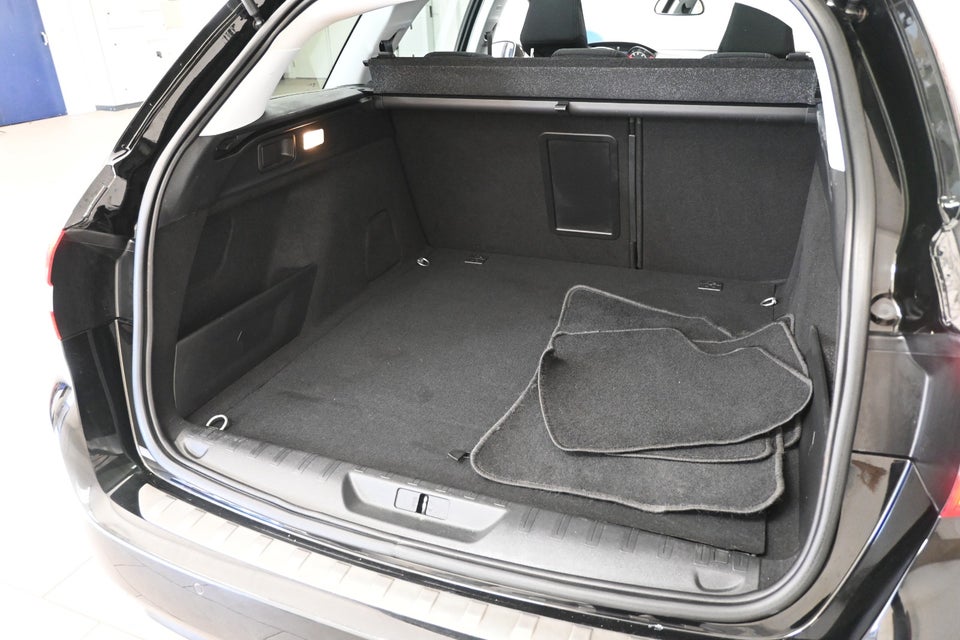 Peugeot 308 1,6 BlueHDi 120 Allure Sky SW 5d