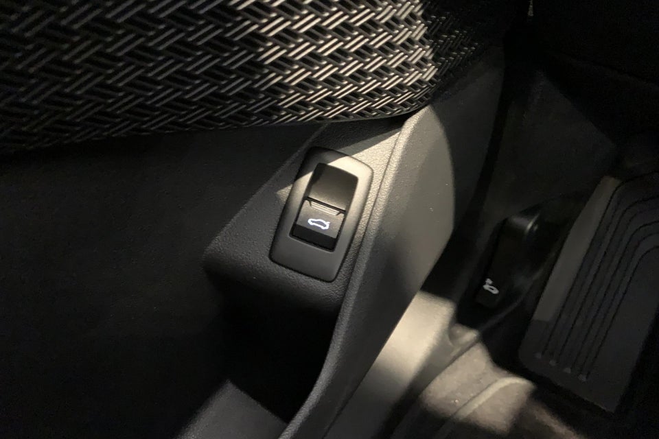 BMW iX1 eDrive20 M-Sport 5d