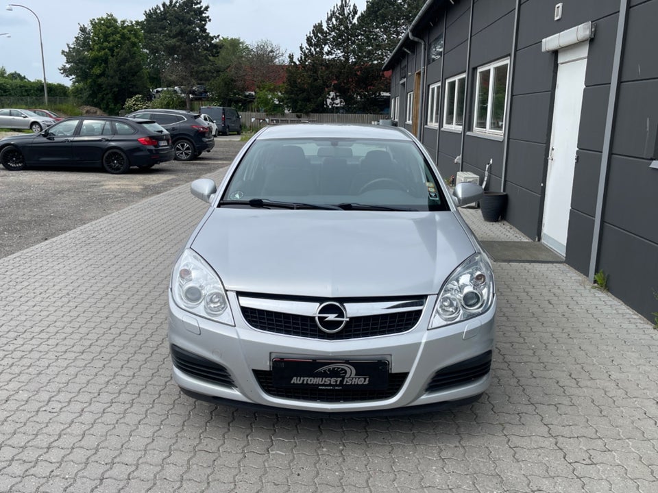 Opel Vectra 1,6 16V 105 Limited 4d