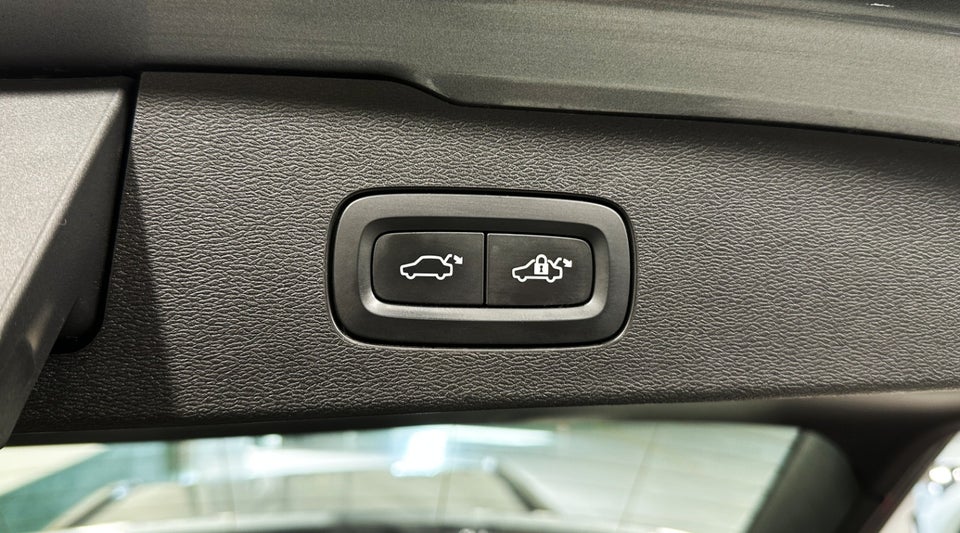 Volvo V60 2,0 T4 190 R-Design aut. 5d