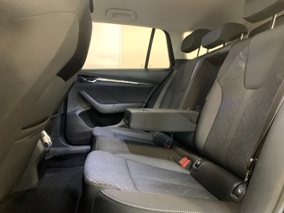 Skoda Octavia 1,0 eTSi 110 Style Combi DSG 5d