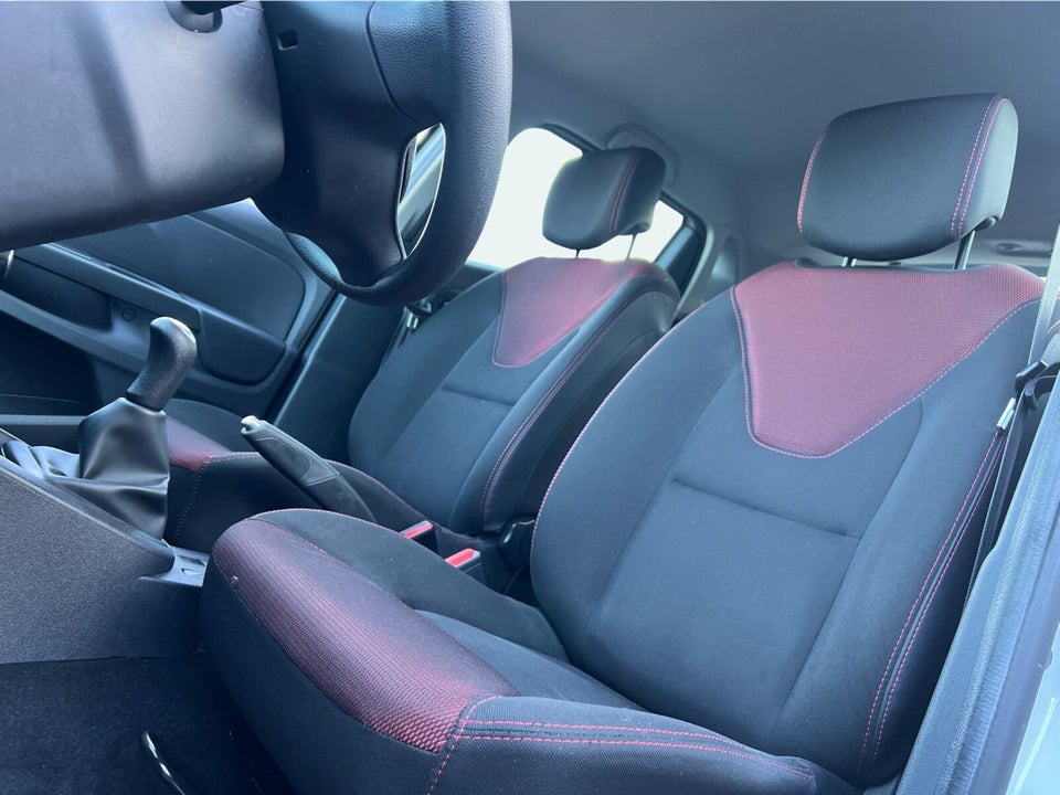 Renault Clio IV 1,2 16V Authentique 5d