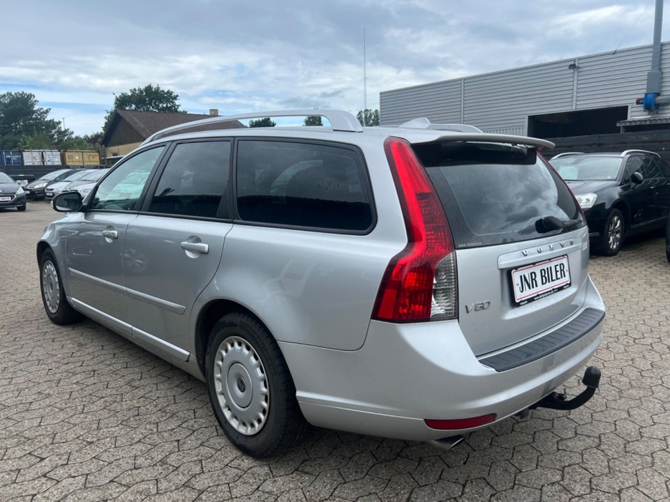 Volvo V50 1,6 D Summum 5d