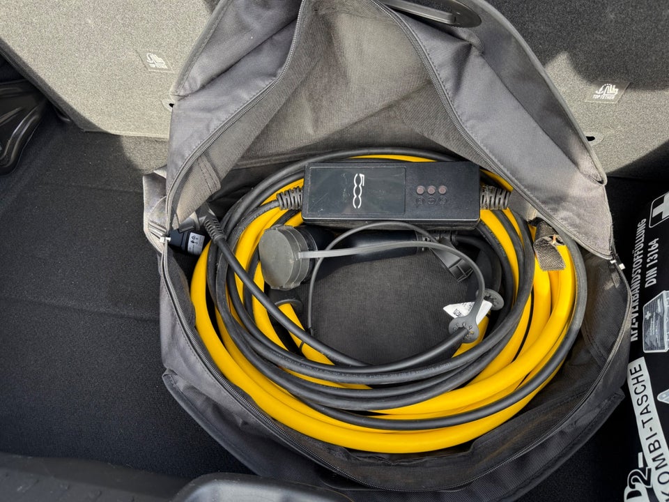 Fiat 500e 24 Action 3d