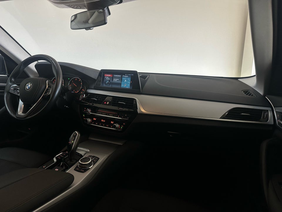 BMW 520d 2,0 Connected aut. 4d