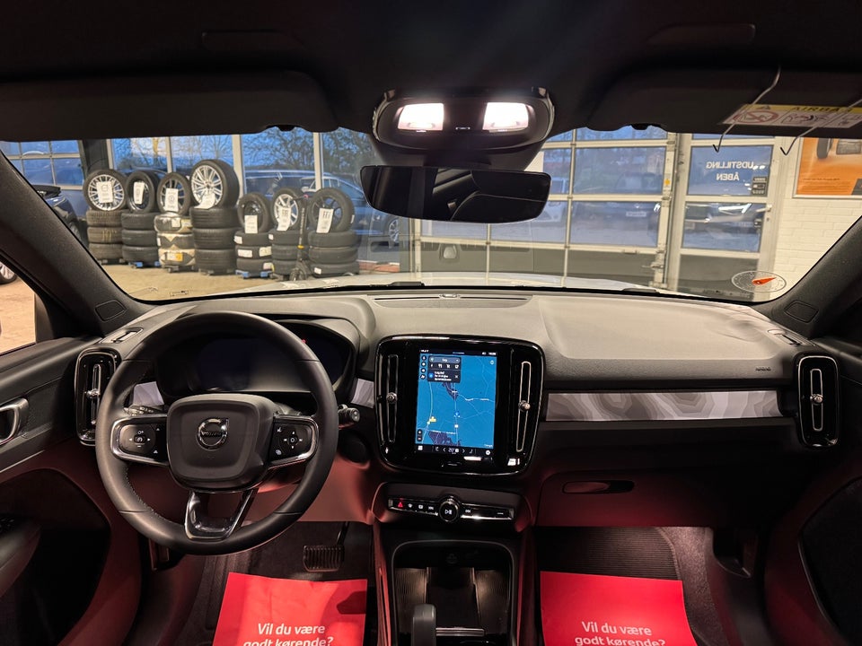 Volvo XC40 ReCharge Extended Range Plus 5d