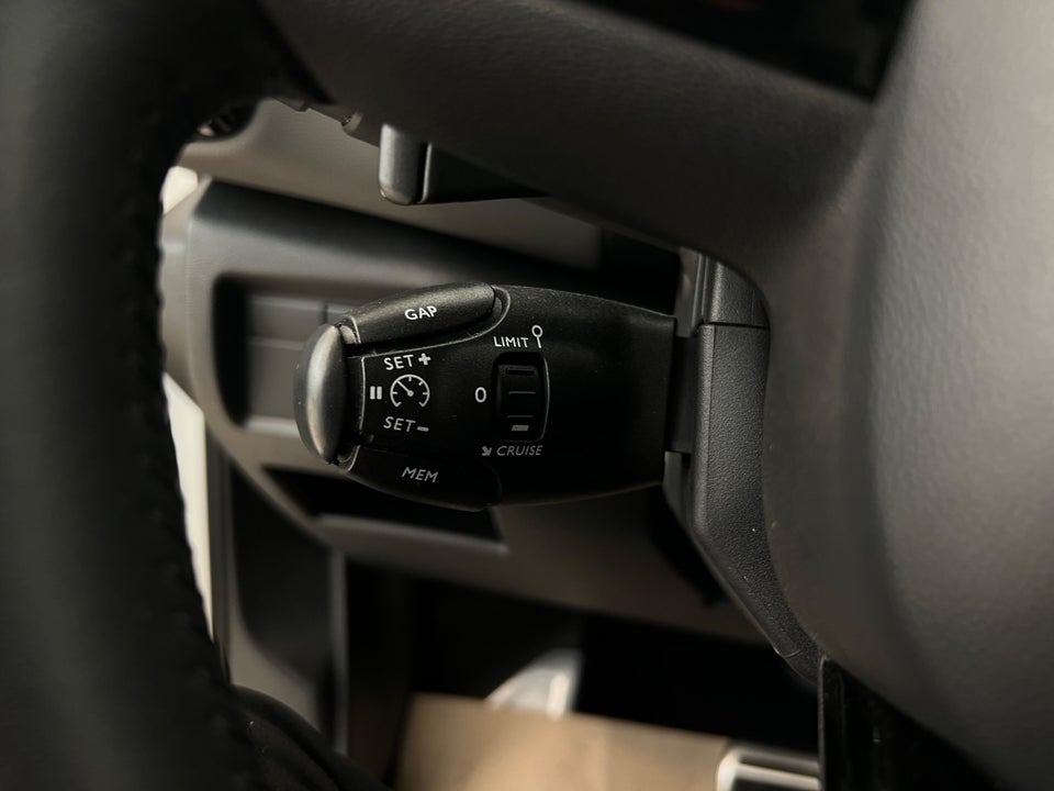 Citroën C5 Aircross 1,6 Hybrid Shine Sport EAT8 5d