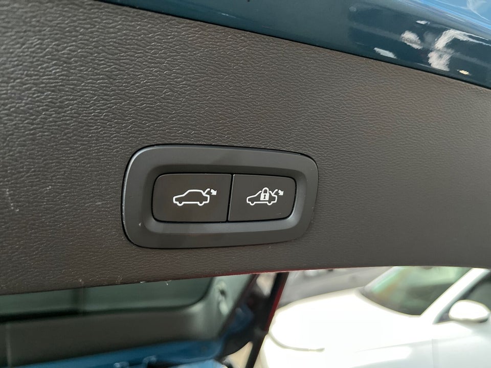 Volvo XC40 P8 ReCharge Twin Ultimate 5d