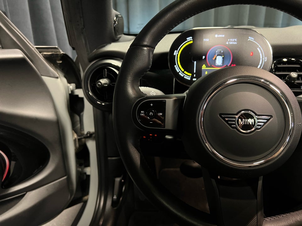 MINI Cooper SE Edition Premium Plus 3d