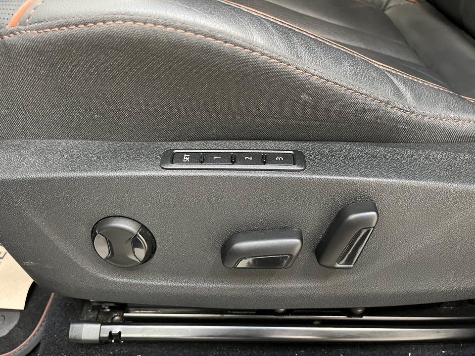 Skoda Enyaq 80 iV Suite 5d