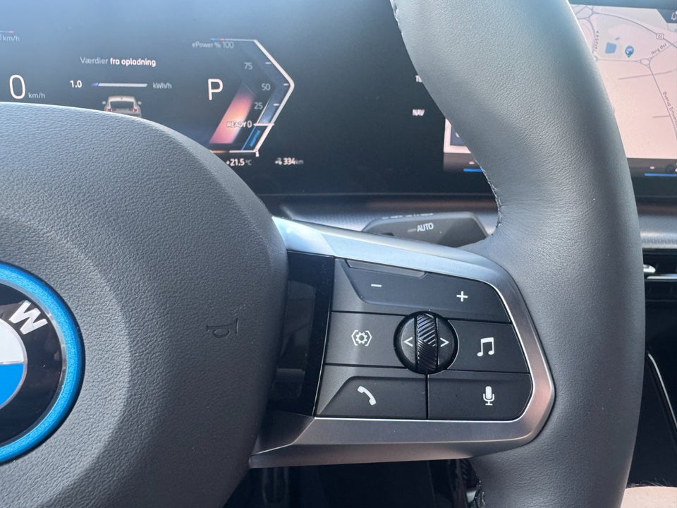 BMW iX2 eDrive20 Fully Charged M-Sport 5d